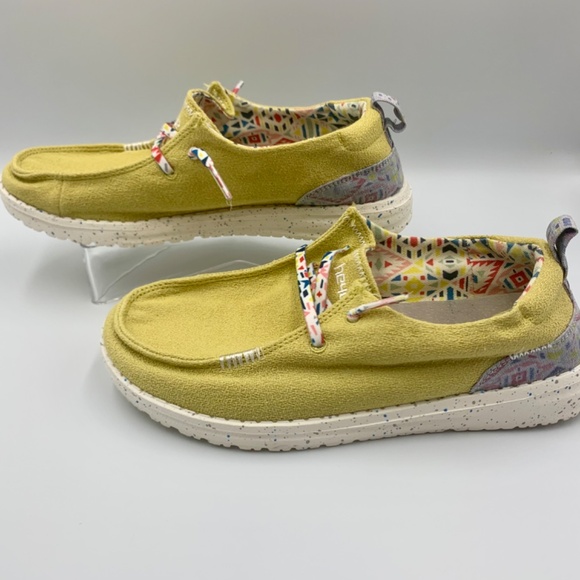 Women’s Hey Dude Wendy Zig Zag Acacia yellow canvas casual slip on’s beach boho - Picture 6 of 12